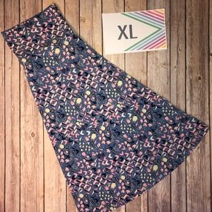 LuLaRoe Azure Skirt